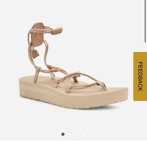 Teva Midform Infinity sandal